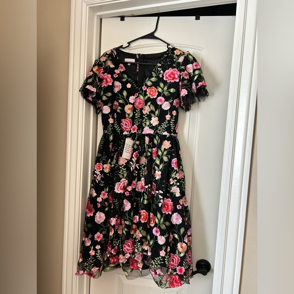 NWT Size 10 Noliabae Rose Mini Dress